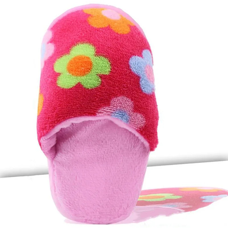 Slipper-Shaped Chew Toy For Fun - Soft and Resistant